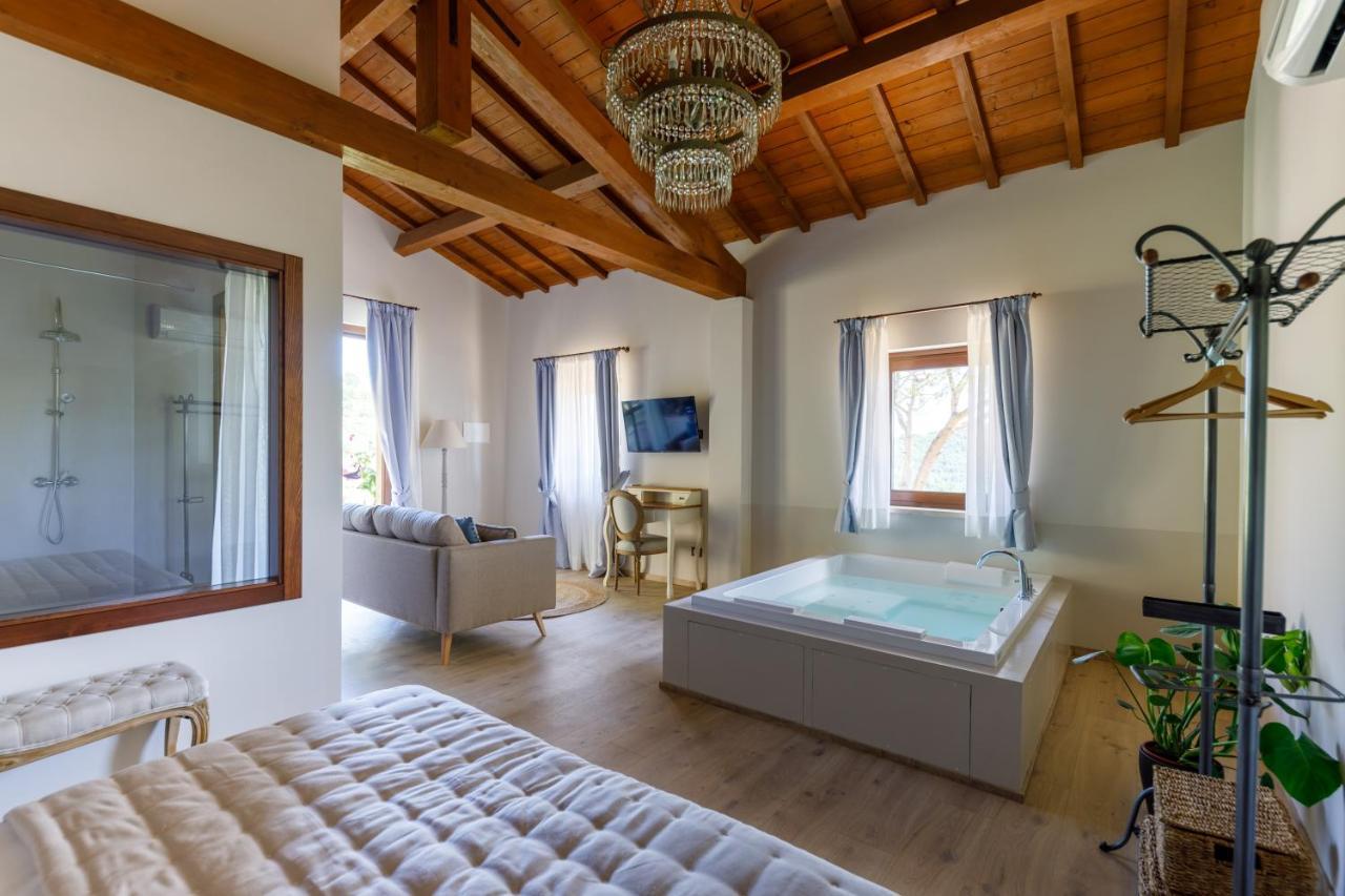 Antichi Casali Di Charme Resort