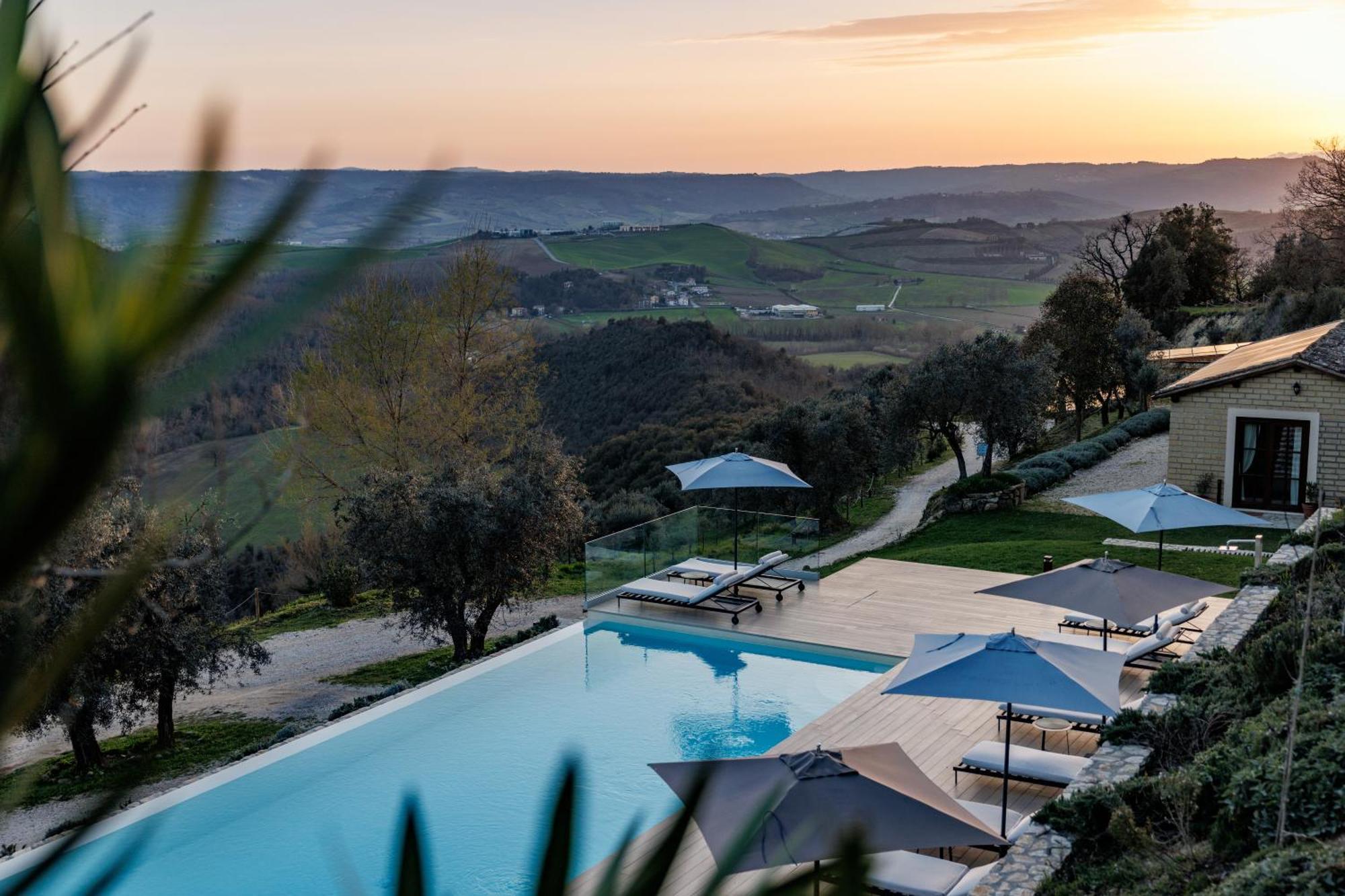 Resort Antichi Casali Di Charme *